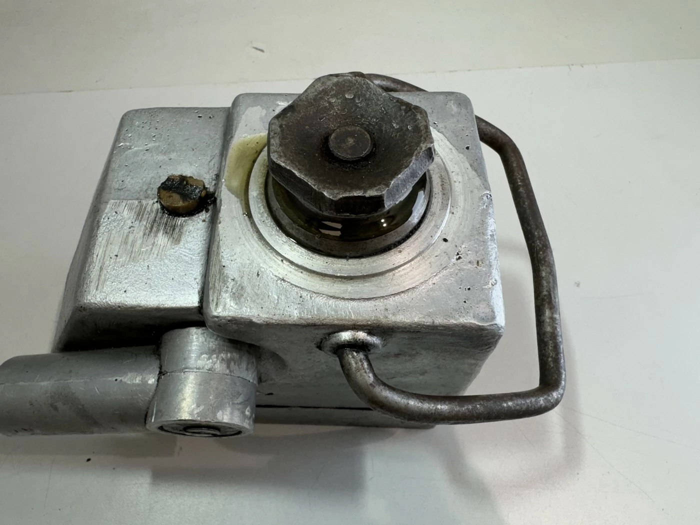 dzwignik-hydrauliczny-przenosny-teleskopowy-dhpi-ean-gtin-6090000009343