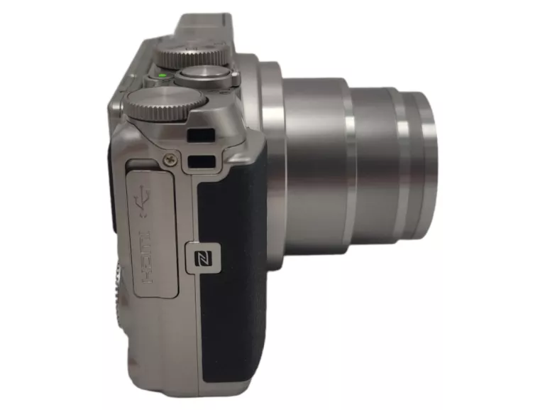 NIKON COOLPIX S9900 16 MPX 30X WIDE FULL HD 4.5-135MM 1:3.7-6.4