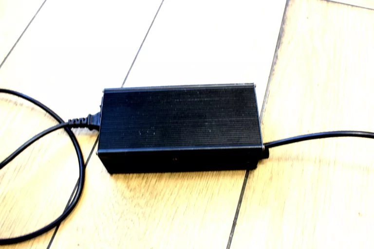 HULAJNOGA ELEGTRYCZNA KAABO SKYWALKER 10S+ŁADOWARKA