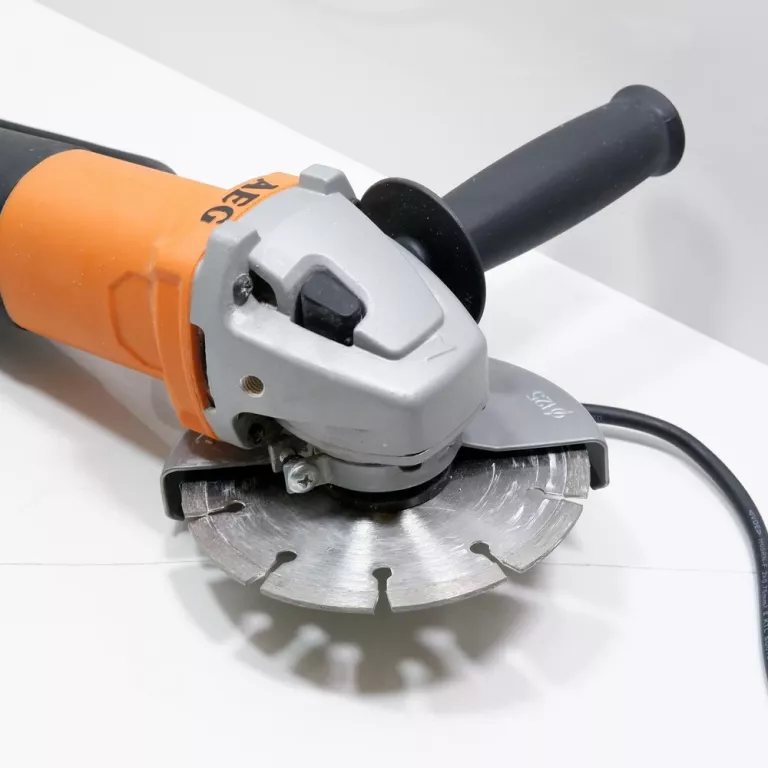 SZLIFIERKA KĄTOWA AEG WS 8-125 SK 800W WALIZKA TARCZE