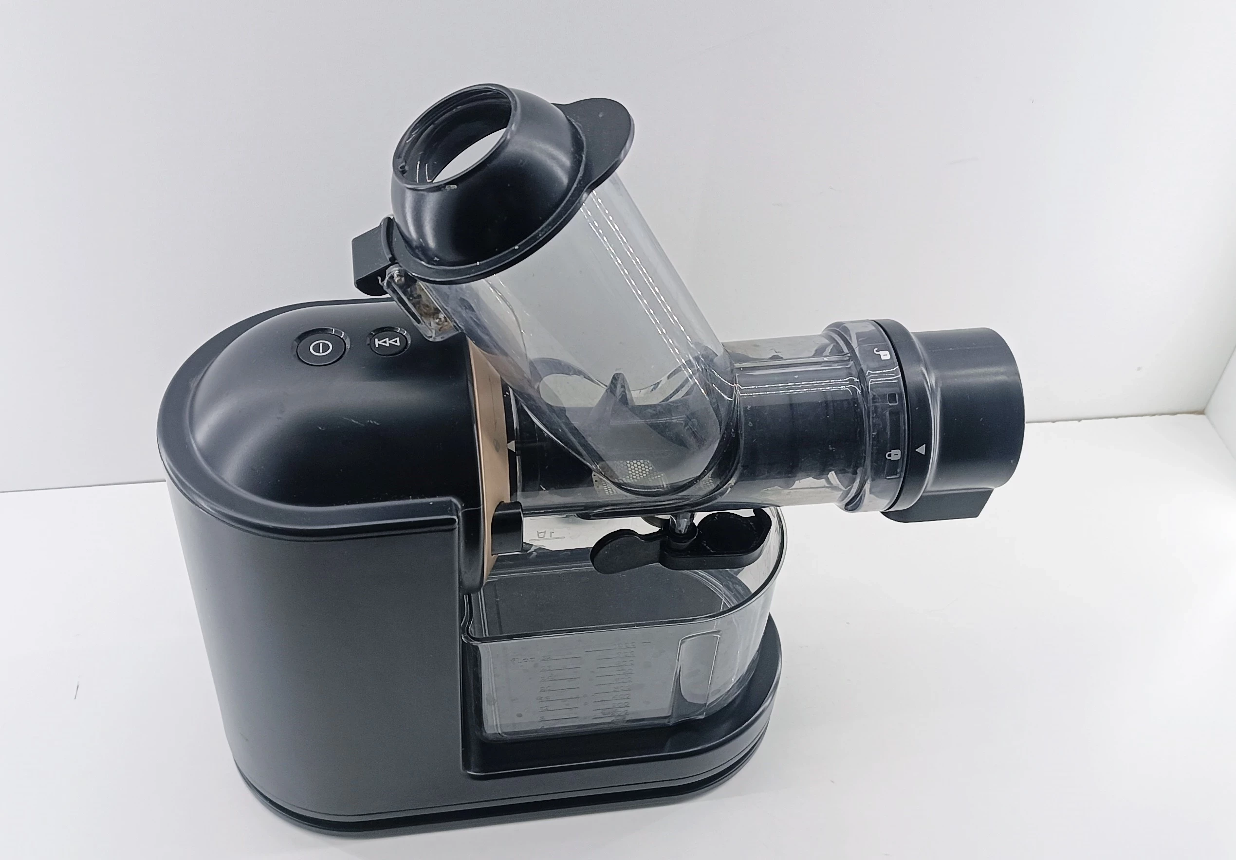 wyciskarka-wolnoobrotowa-philips-hr-1888-kolor-dominujacy-czarny