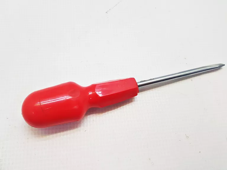 ŚRUBOKRĘT HI-TEC 4"X6MM