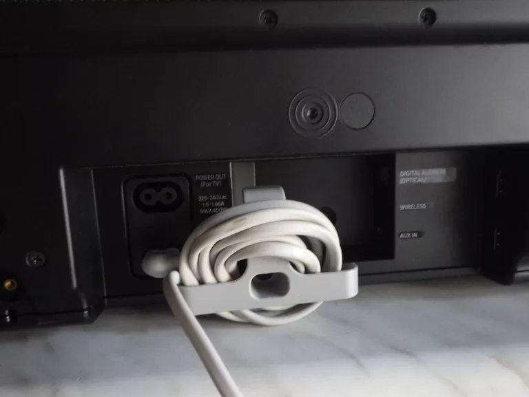 SOUNDBAR SAMSUNG HW-MS650 + PILOT