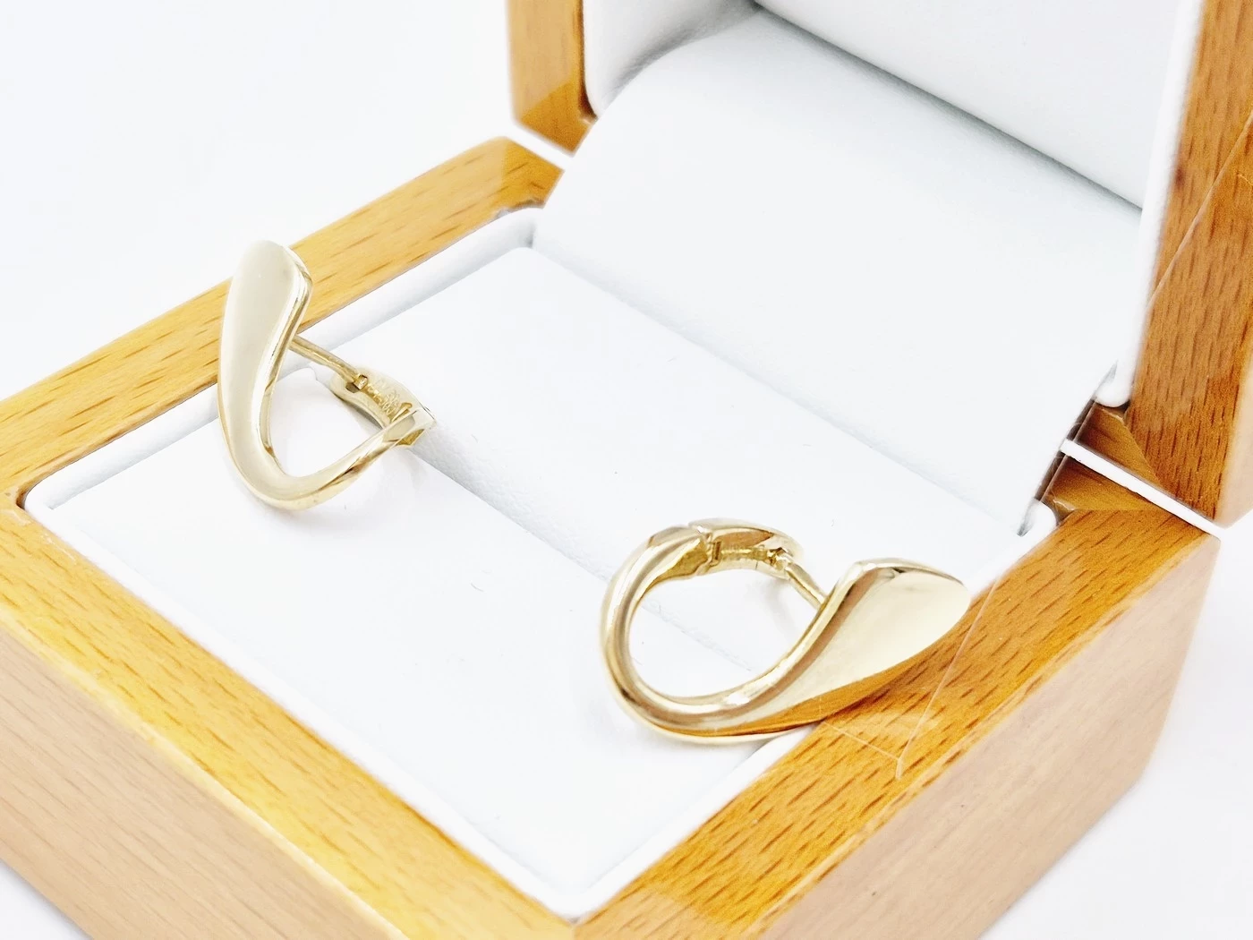 eleganckie-zlote-kolczyki-334-g-dl2-cm-585-ean-gtin-9000000394131