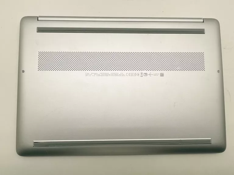 LAPTOP HP 15S-EQ0017NW 15,6" AMD RYZEN 5 8GB / 512GB