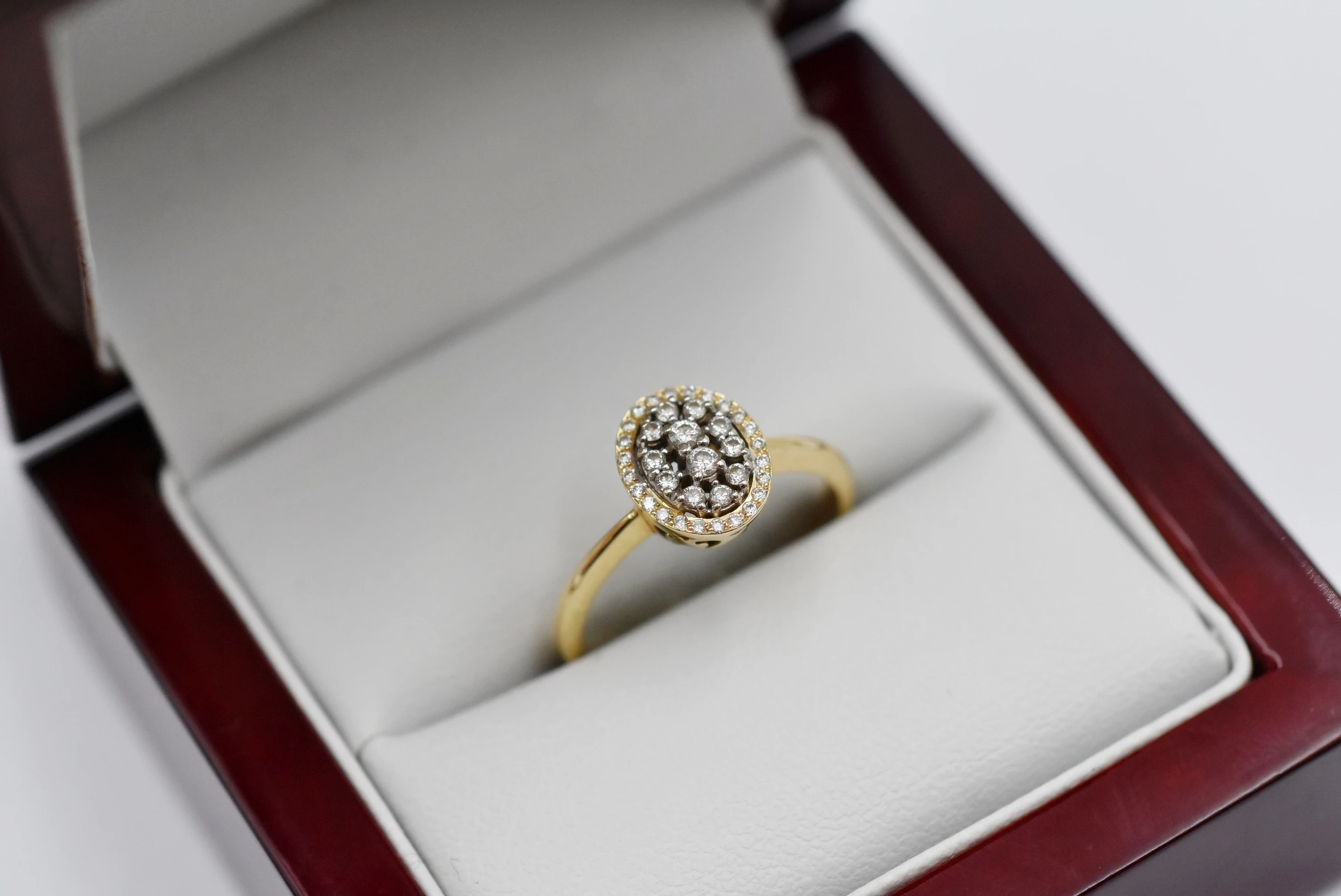 zloty-pierscionek-brylantami-585311gr15-stan-11323-2