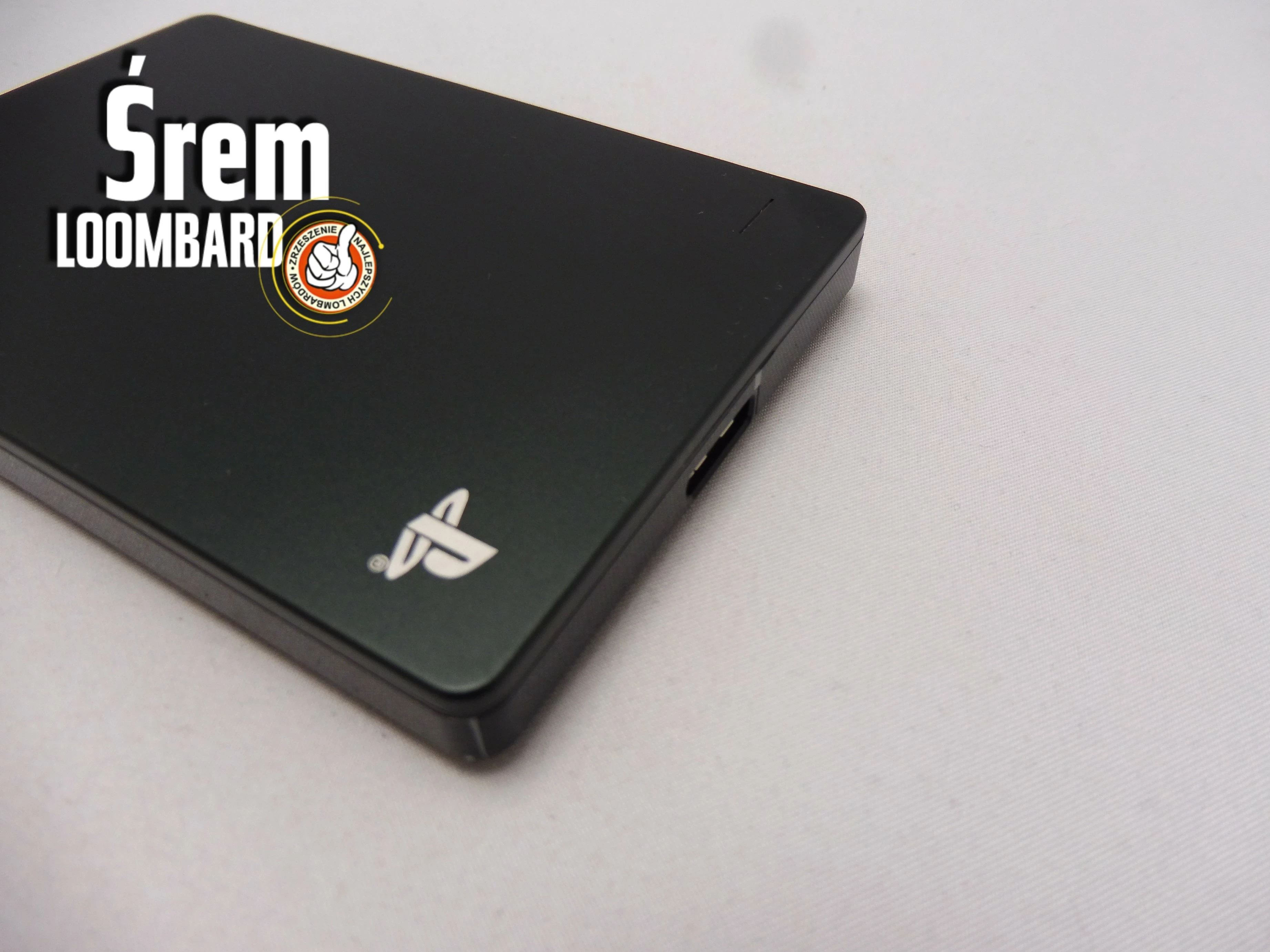 dysk-zewnetrzny-ps4-srd00f1-2tb-stan-11323-2