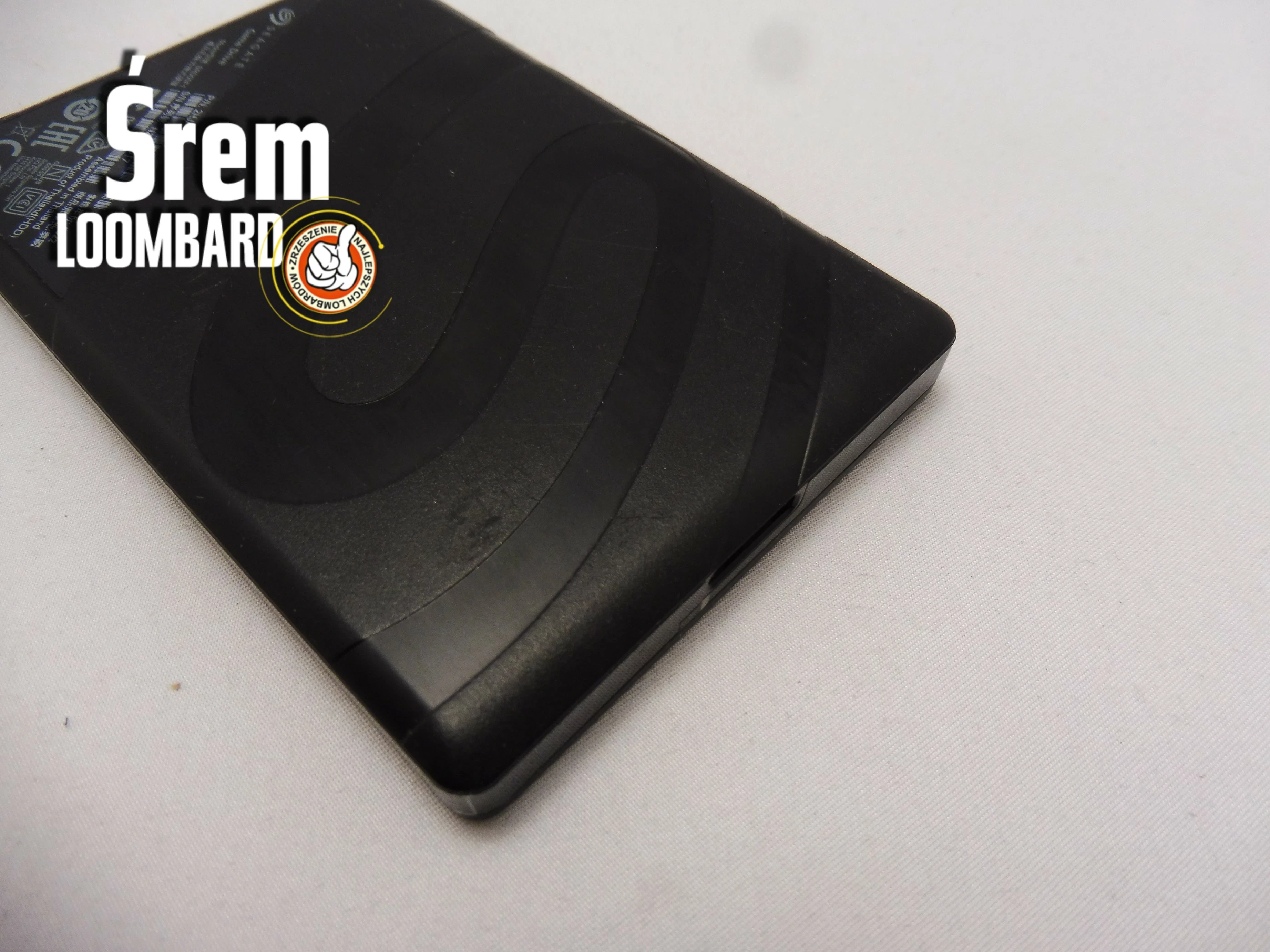 dysk-zewnetrzny-ps4-srd00f1-2tb-pojemnosc-dysku-249038-1016405