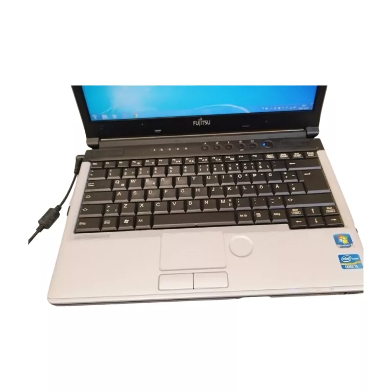 LAPTOP FUJITSU S761 I5-2520M 4GB RAM WIN 7 256 GB HD