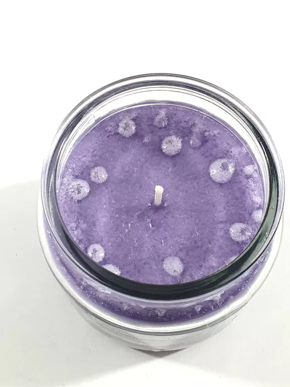 ŚWIECZKA YANKEE CANDLE FIOLETOWA