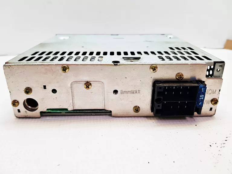 RADIO SAMOCHODOWE 1DIN CLARION CD1500RG