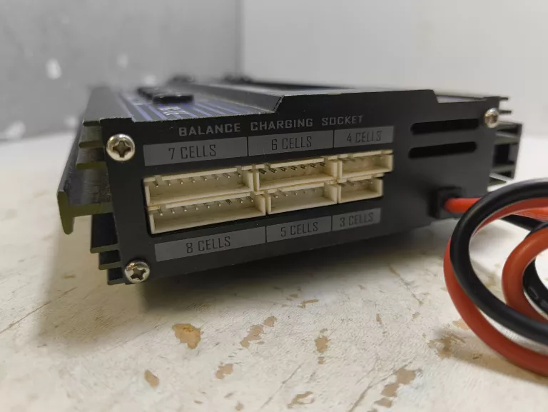ŁADOWARKA TURNIGY ACCUCELL 8150 150W 7A 8S 12V