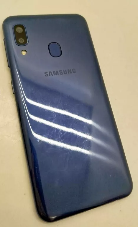 TELEFON SAMSUNG GALAXY A20E + ŁADOWARKA