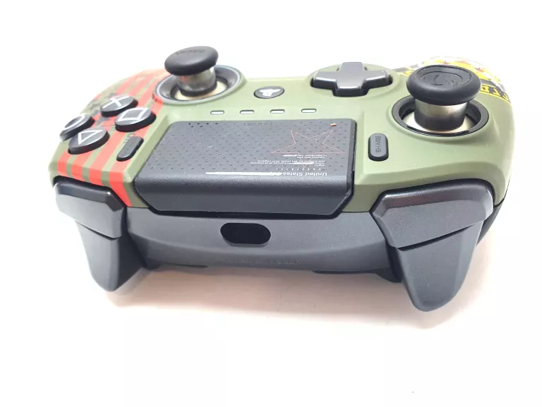 PAD NACON PS4 REVOLUTION UNLIMITED PRO CALL OF DUTY CW
