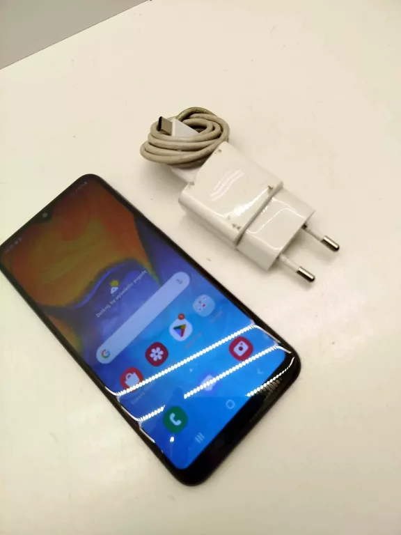 TELEFON SAMSUNG GALAXY A20E + ŁADOWARKA
