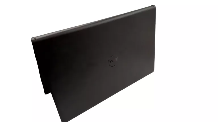 LAPTOP DELL VOSTRO 15 3510 15,6 " INTEL CORE I5 11TH 12 GB / 1TB