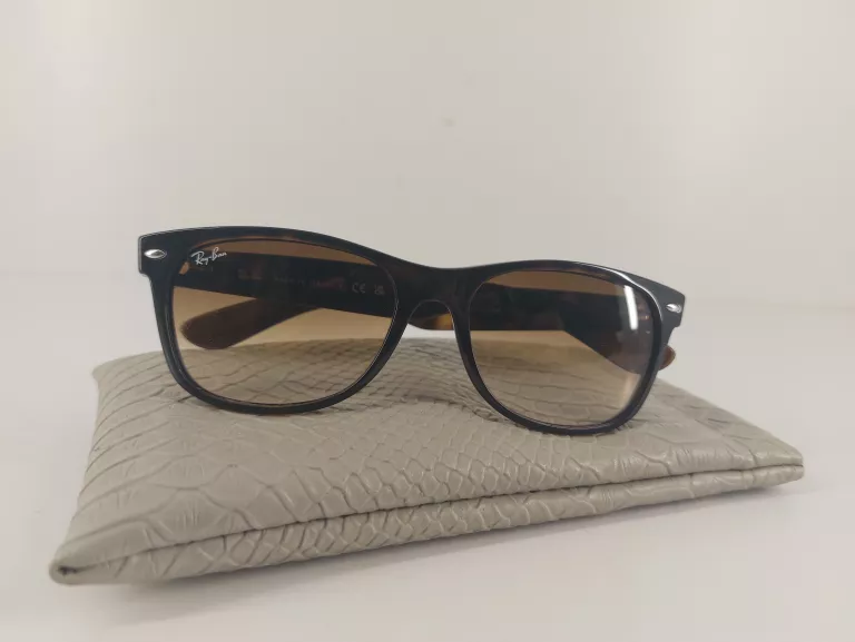 OKULARY PRZECIWSŁONECZNE RAY-BAN RB2132 NEW WAYFARER