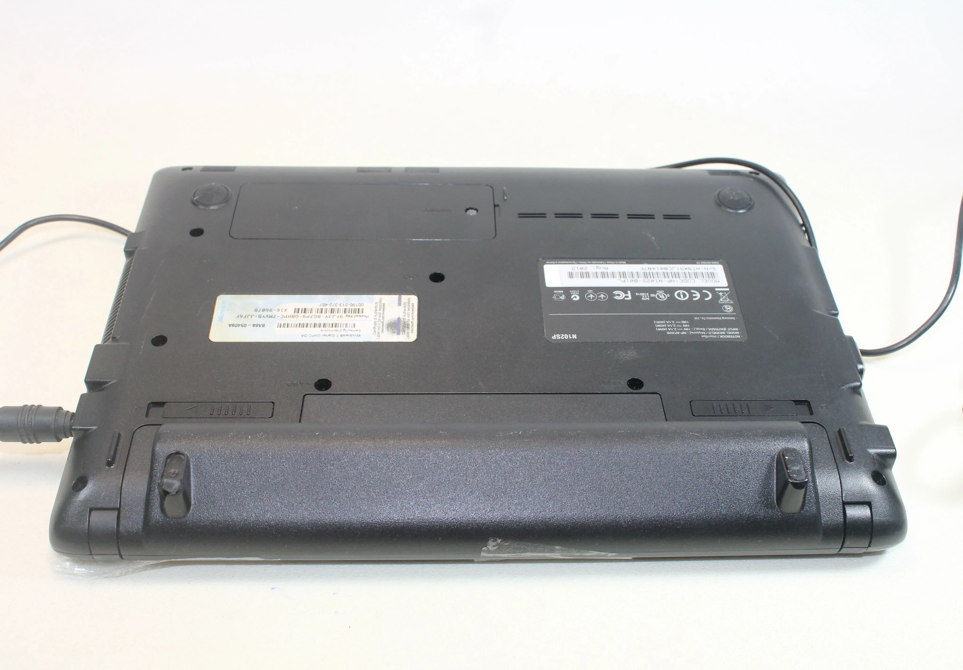 laptop-samsung-n102sp-101-intel-atom-1-gb-80-gb-przekatna-ekranu-1010