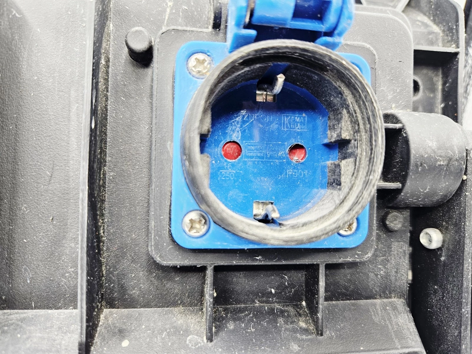 lampa-warsztatowa-novipro-at-okazja-at-kod-producenta-84523629