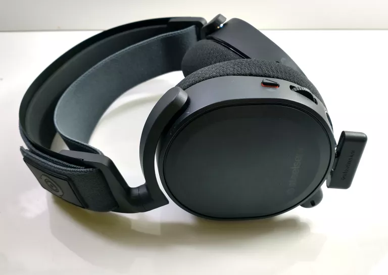 SŁUCHAWKI GAMINGOWE STEELSERIES ARCTIS 7+ KAB