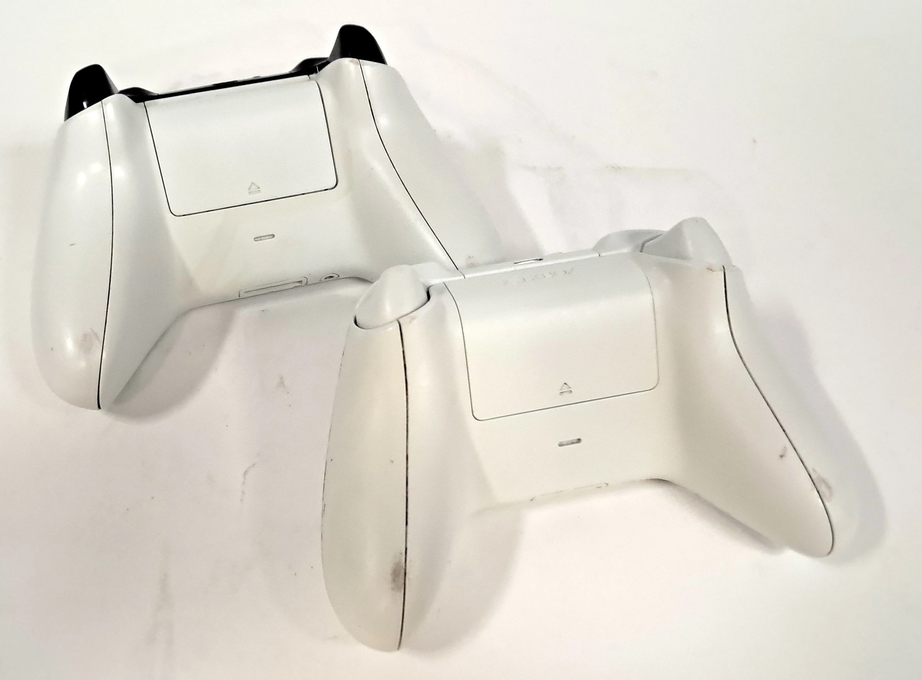 xbox-one-s-2xpad-uszkodzony-wersja-konsoli-130591-2