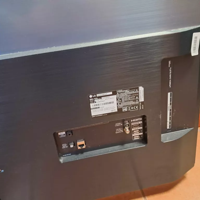TELEWIZOR LG OLED55B9SLA, PILOT