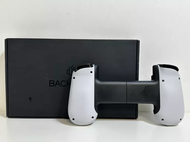 BACKBONE ONE KONTROLER GRY LIGHTNING DO IPHONE 14/13/12 PLAYSTATION EDITIO
