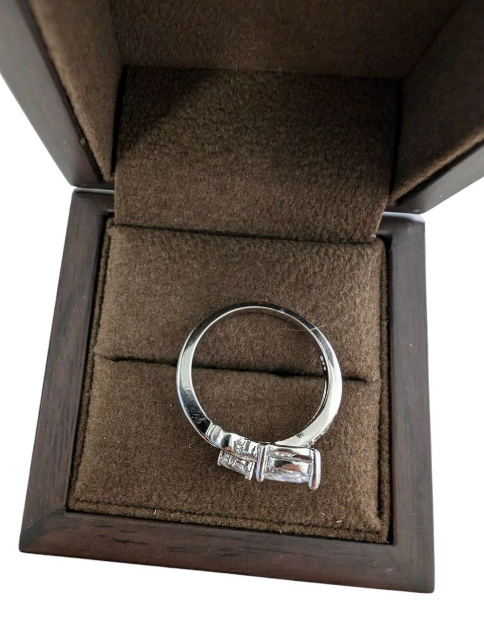 cudowny-srebrny-pierscionek-388g-925-r18-ean-gtin-6977185231236