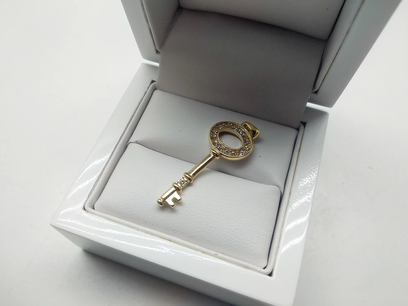 piekna-srebrna-zawieszka-klucz-zloty-174g-925-ean-gtin-5904209218813