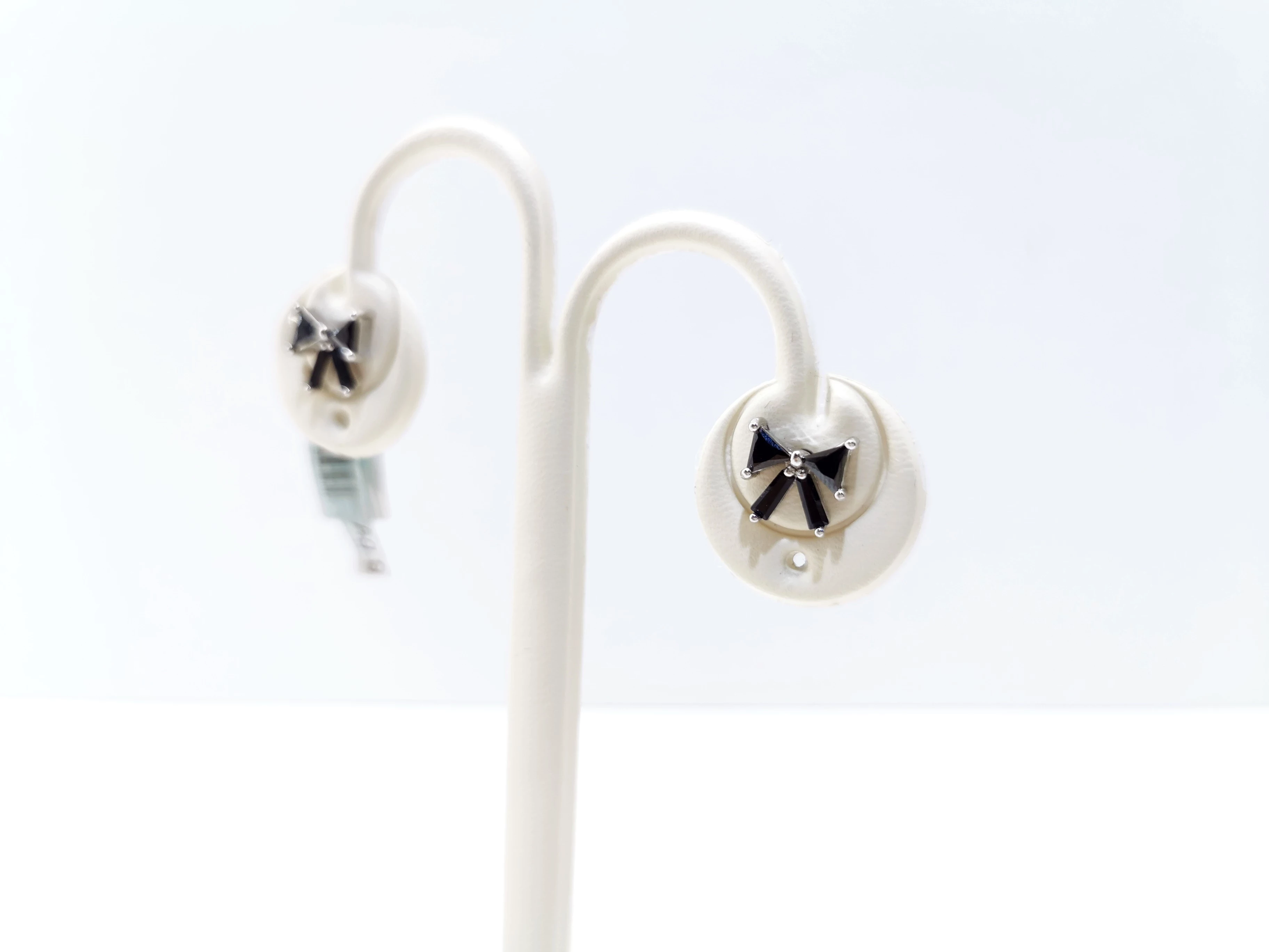 srebrne-kolczyki-kokardki-210g-ean-gtin-4037463203224