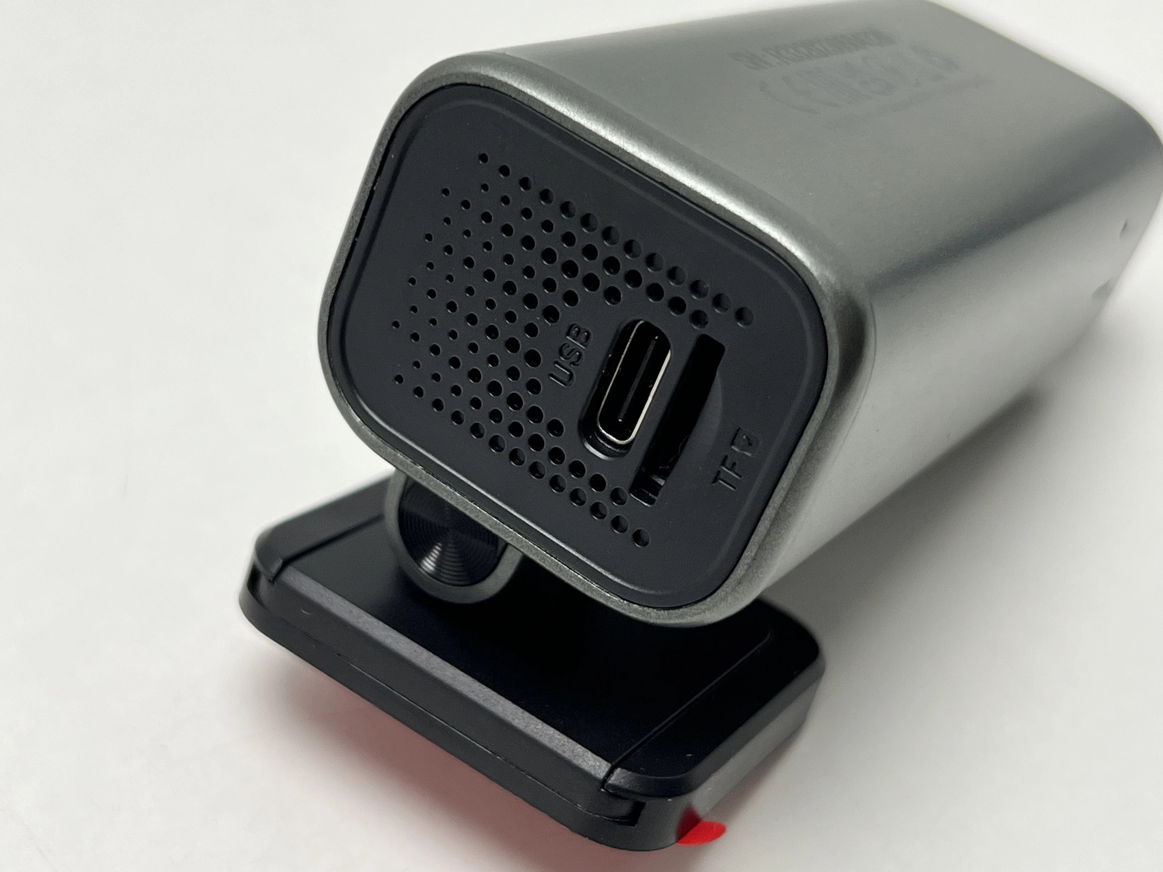 wideorejestrator-navitel-r33-model-r33