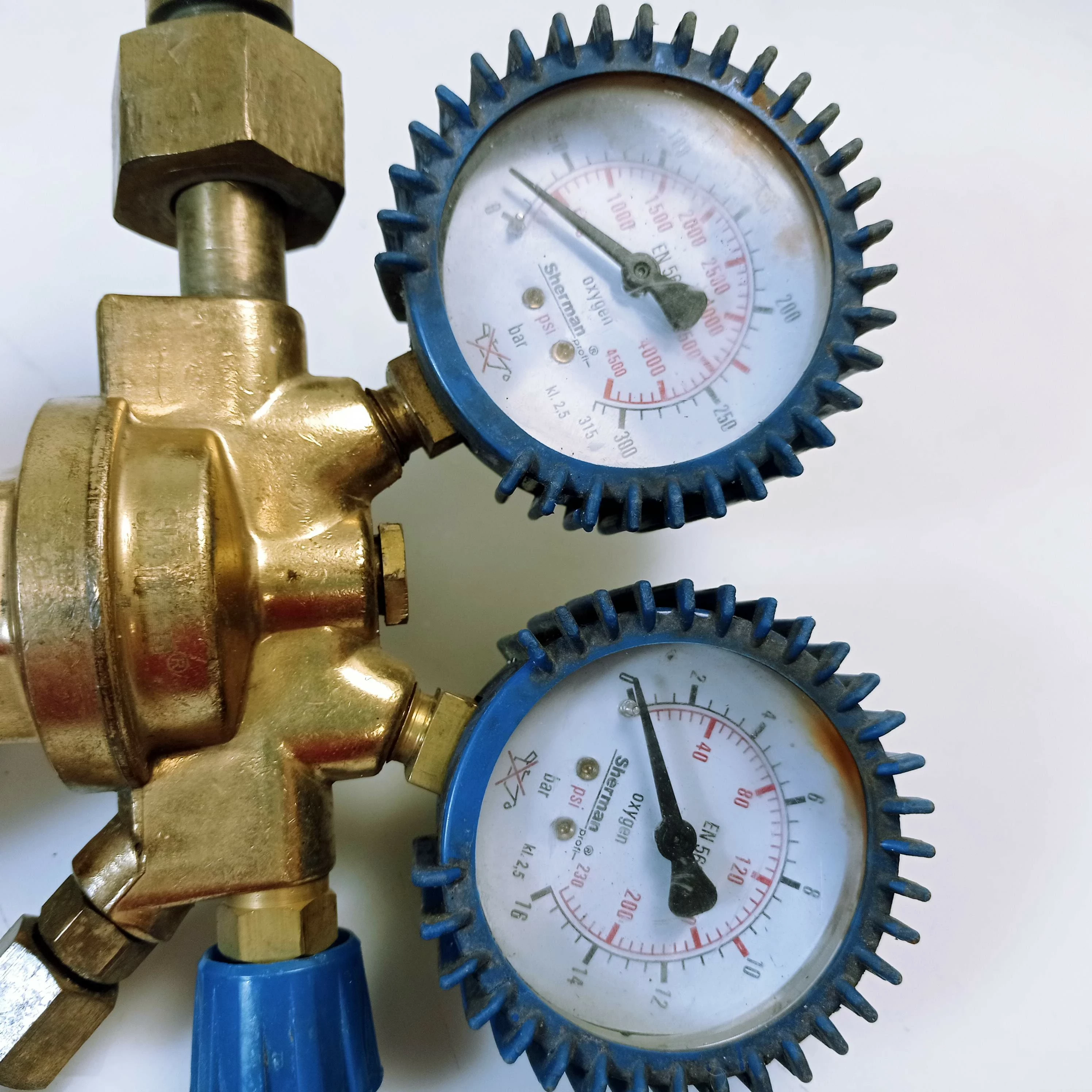 sherman-turbo-reduktor-gazowy-tlen-tlenowy-oxygen-maksymalne-cisnienie-wlotowe-20000