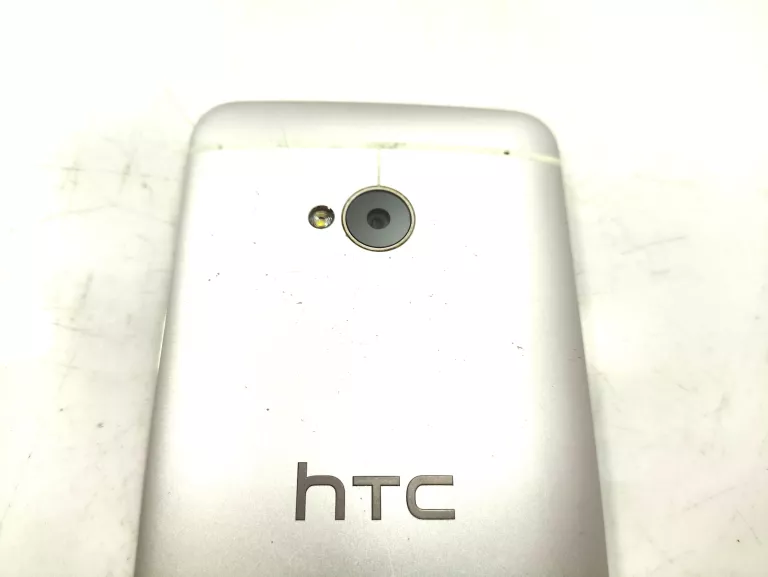 TELEFON HTC ONE M7