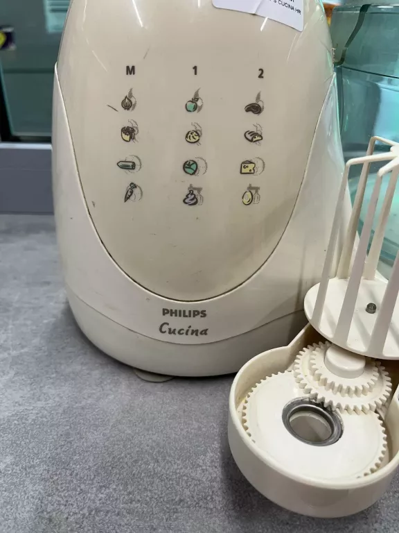 ROBOT PHILIPS CUCINA HR 7720