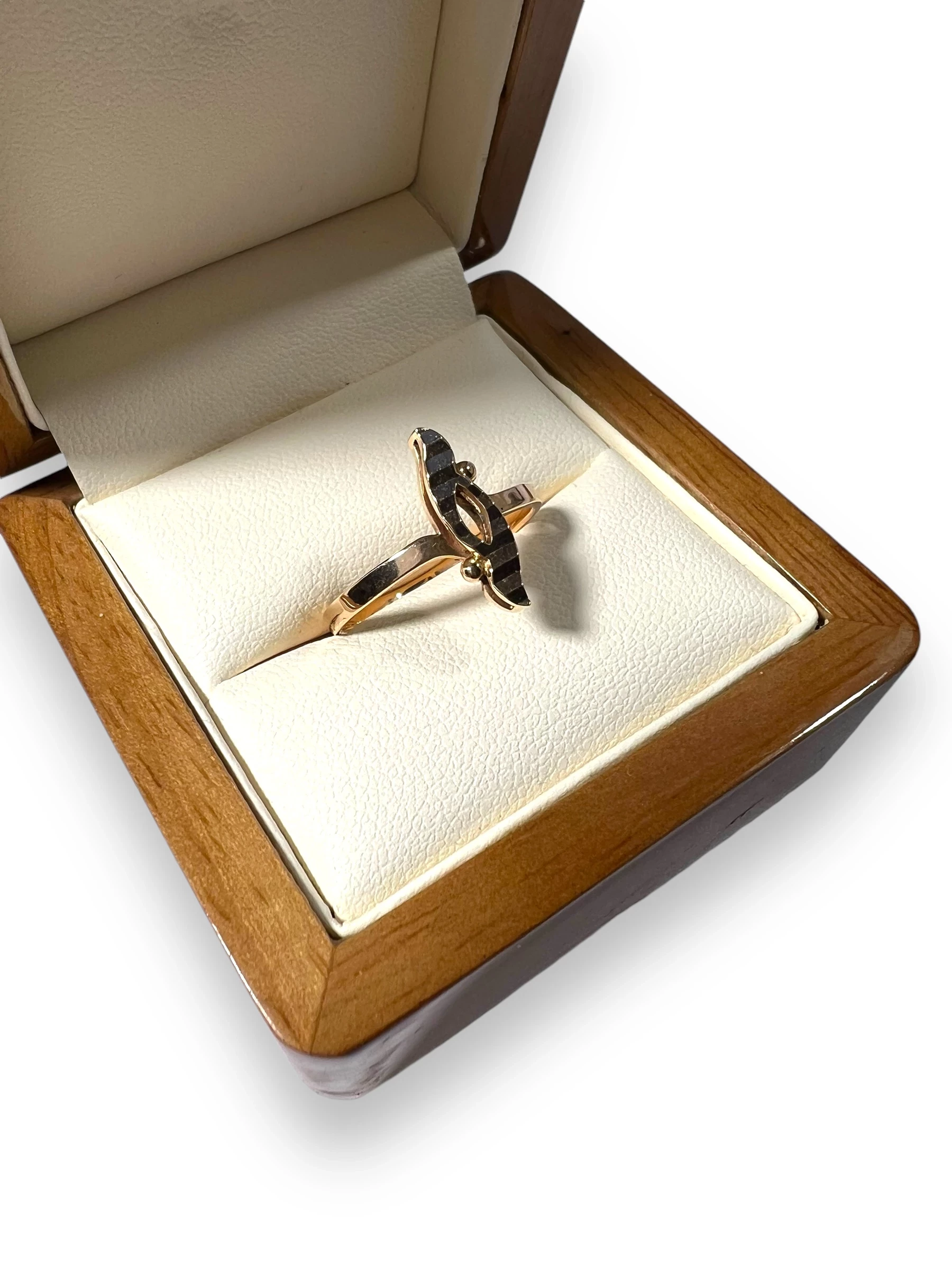 zloty-pierscionek-ze-zdobieniem-219g585r17-material-15835-2