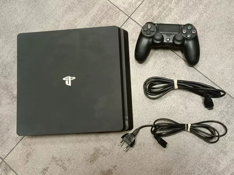 KONSOLA PS4 SLIM CUH-2216A 500GB +1 PAD