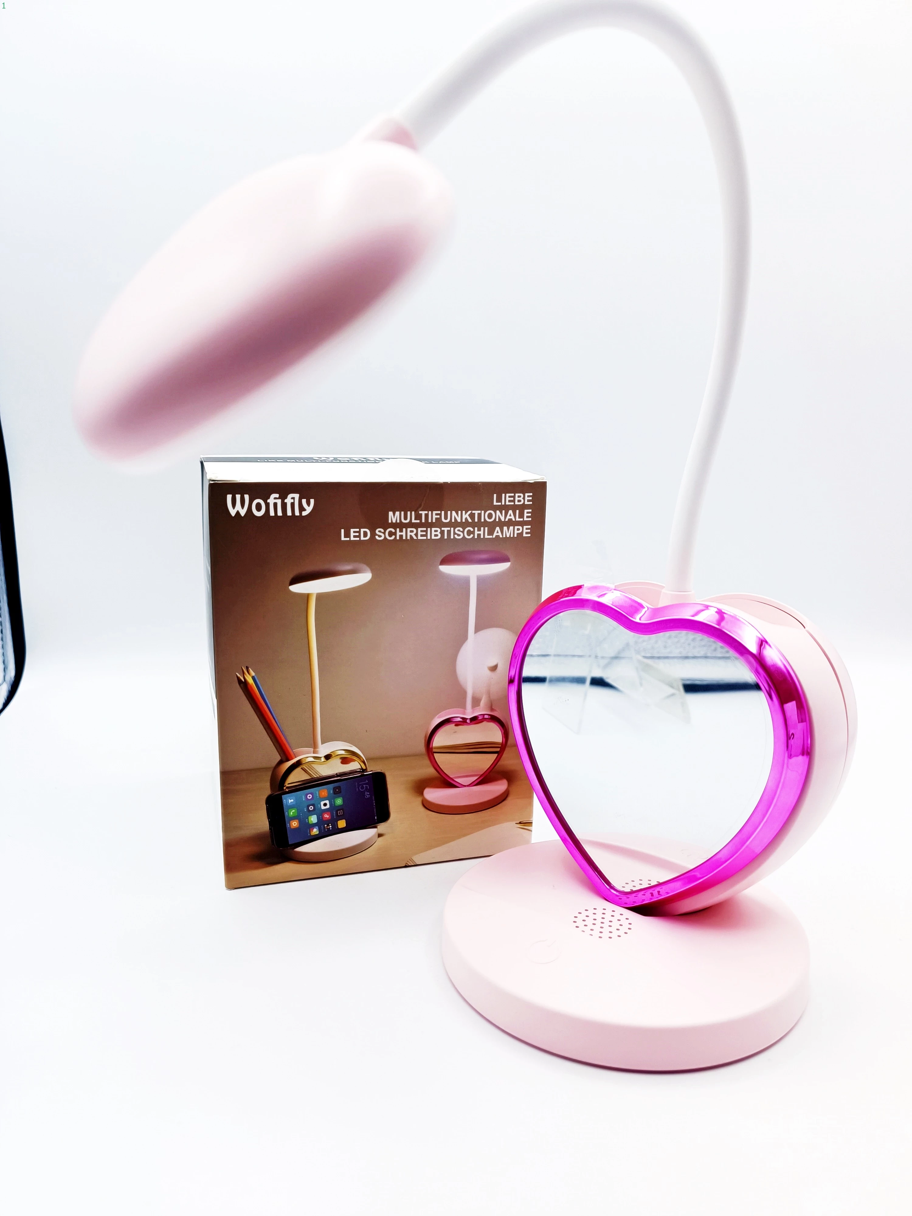 lampka-biurkowa-dla-dzieci-uchwytem-na-dlugopis-rozowa-moc-silnika-1