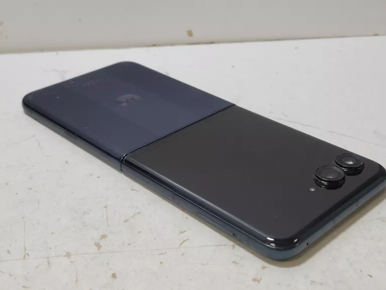 SMARTFON MOTOROLA RAZR 50 ULTRA 12/512GB *T-MOBILE*