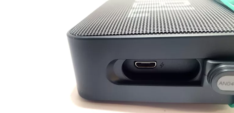 GŁOŚNIK JBL GO ESSENTIAL STAN BDB