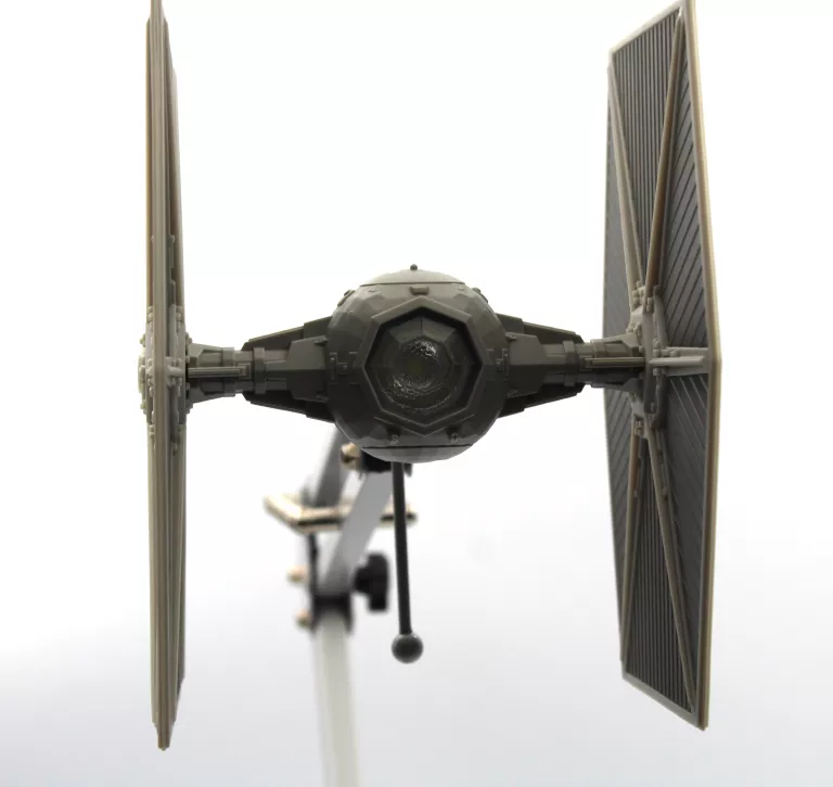 LAMPKA BIURKOWA LED GWIEZDNE WOJNY TIE FIGHTER