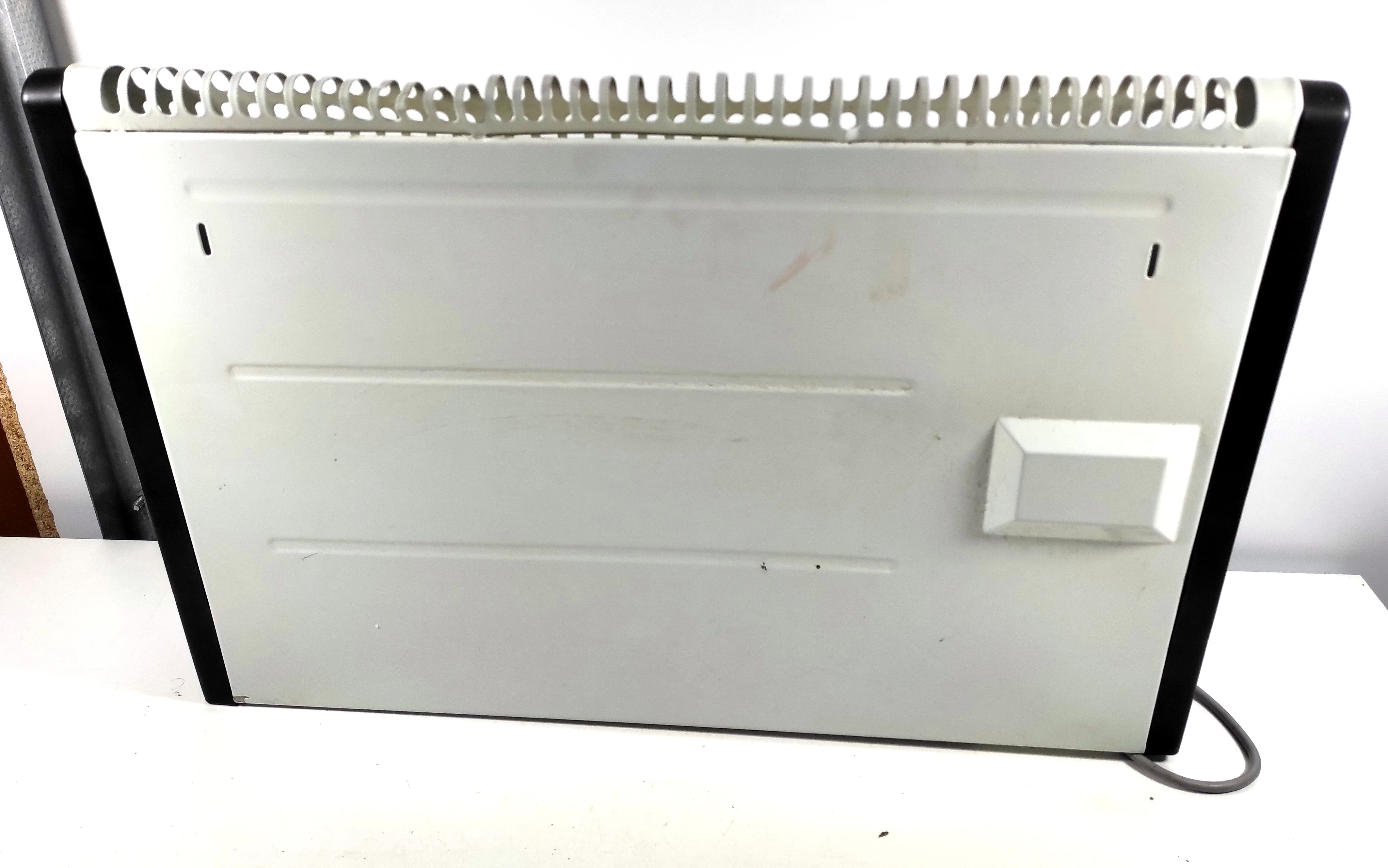 grzejnik-konwektorowy-sencor-scf-2001-2000w-moc-maksymalna-2000