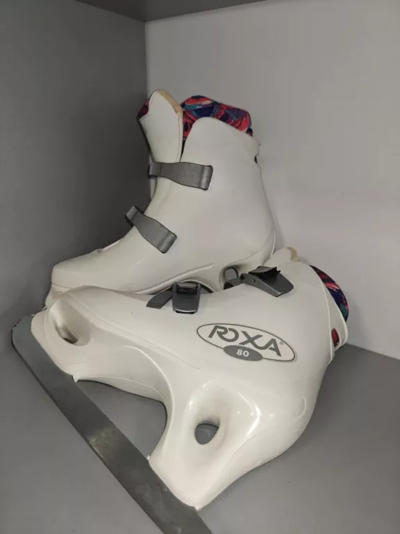 ŁYŻWY FIGUROWE ROXA 80 ROZM 38