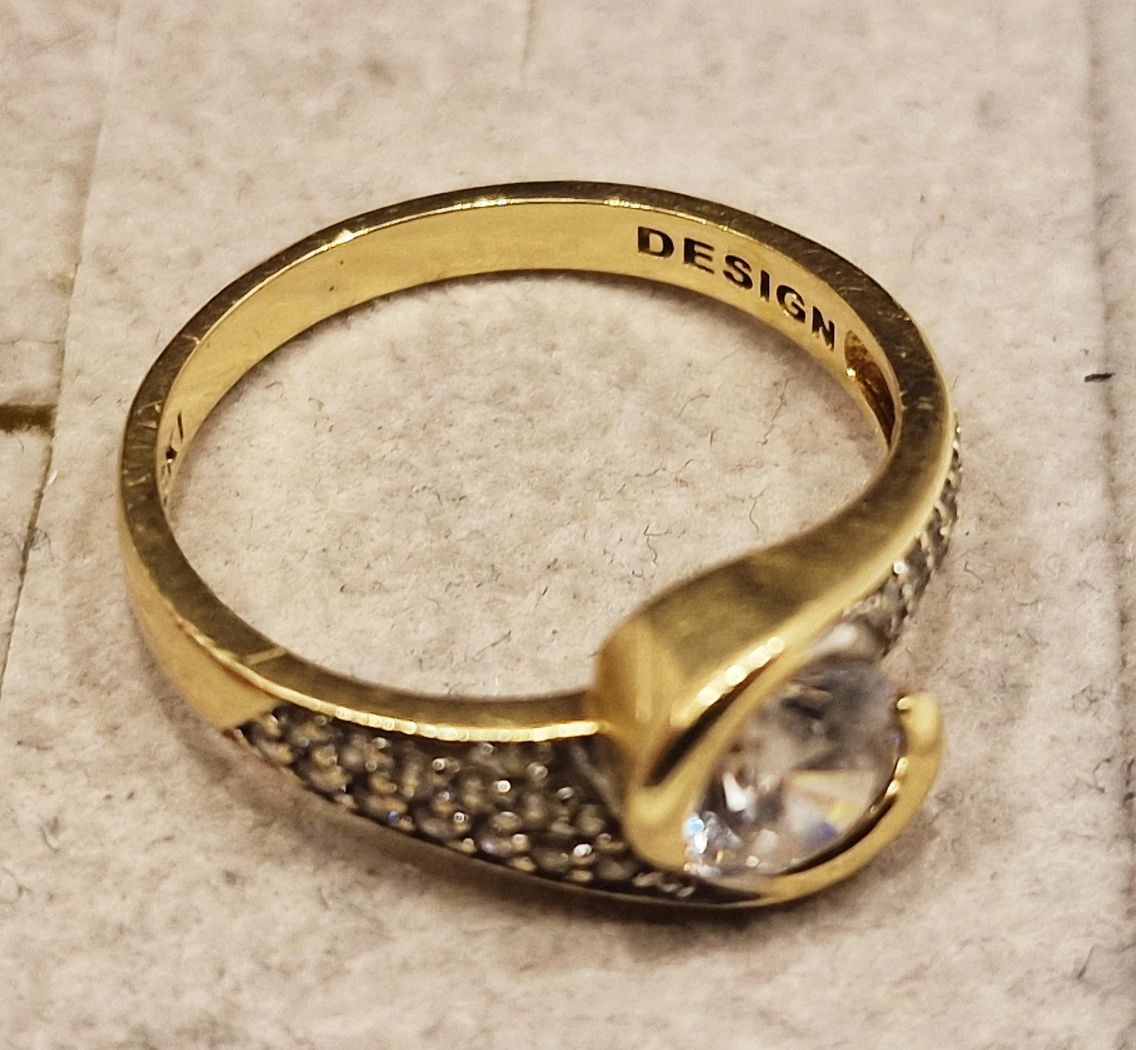 zloty-pierscionek-z-cyrkoniami-585-314g-r-15-kamien-17088-128