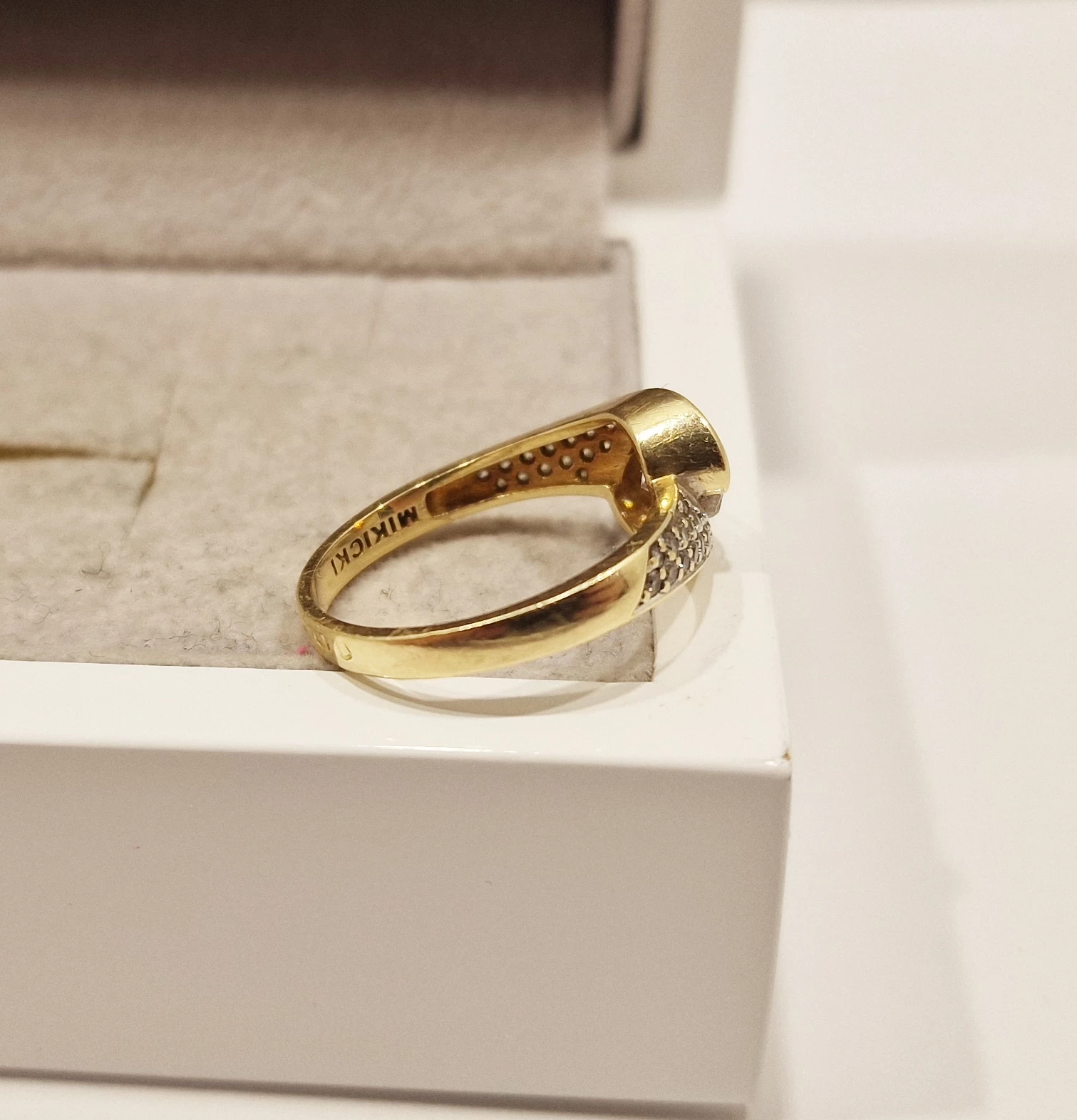 zloty-pierscionek-z-cyrkoniami-585-314g-r-15-marka-226434-1704211