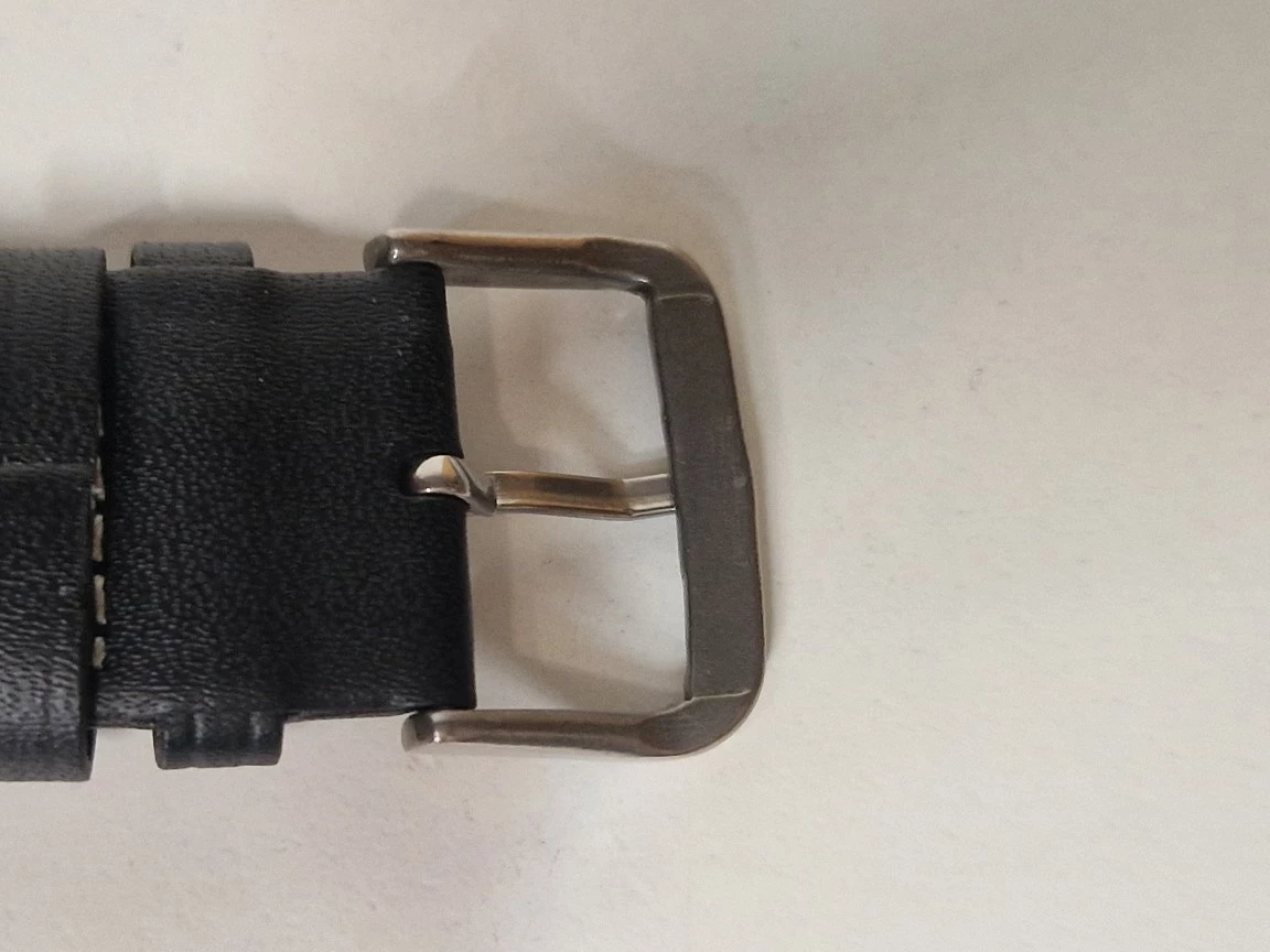 zegarek-meski-emporio-armani-28009-ksztalt-koperty-129223-2