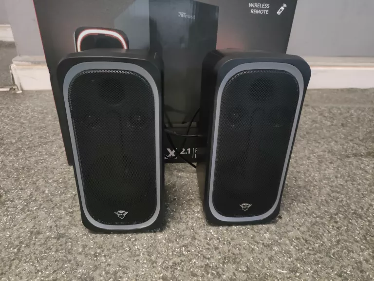 ZESTAW GŁOŚNIKÓW TRUST GXT 635 RUMAX RGB 2.1