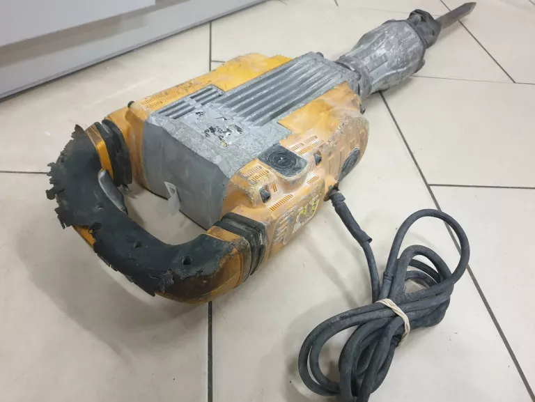 MŁOT WYBURZENIOWY JCB