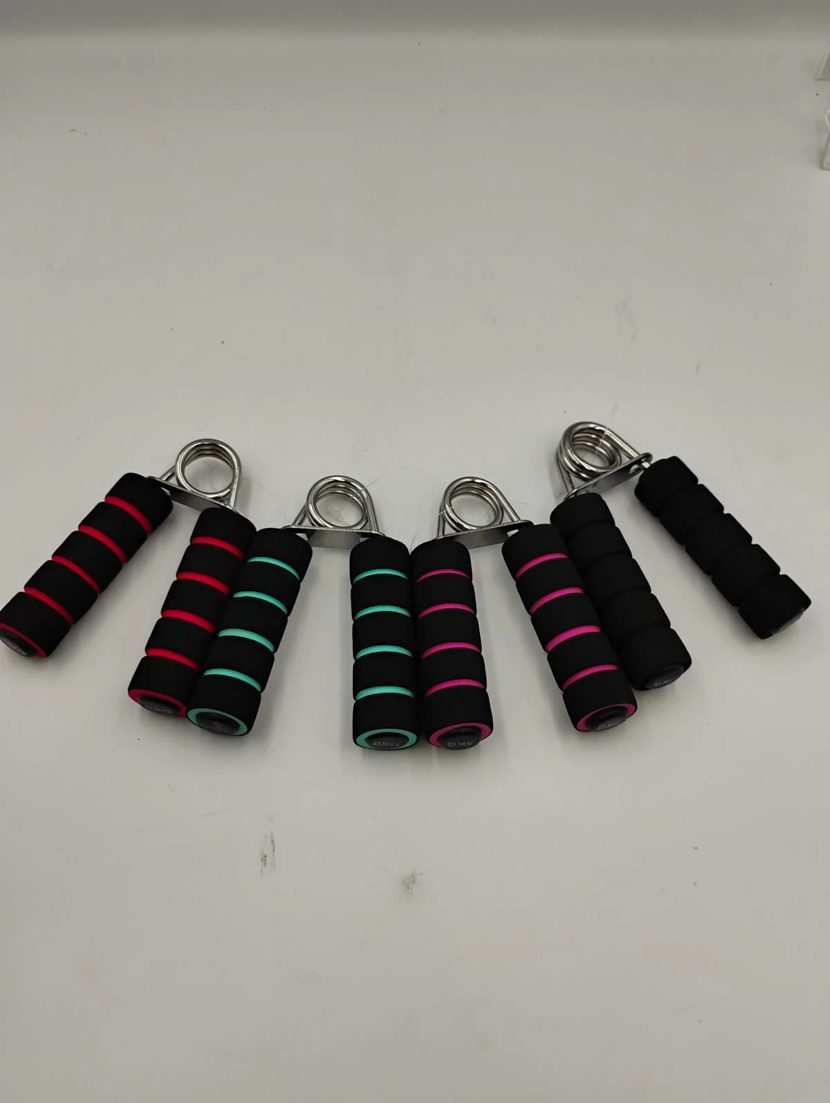 sciskacz-do-rak-5-kg-rozowy-ean-gtin-4059087251597