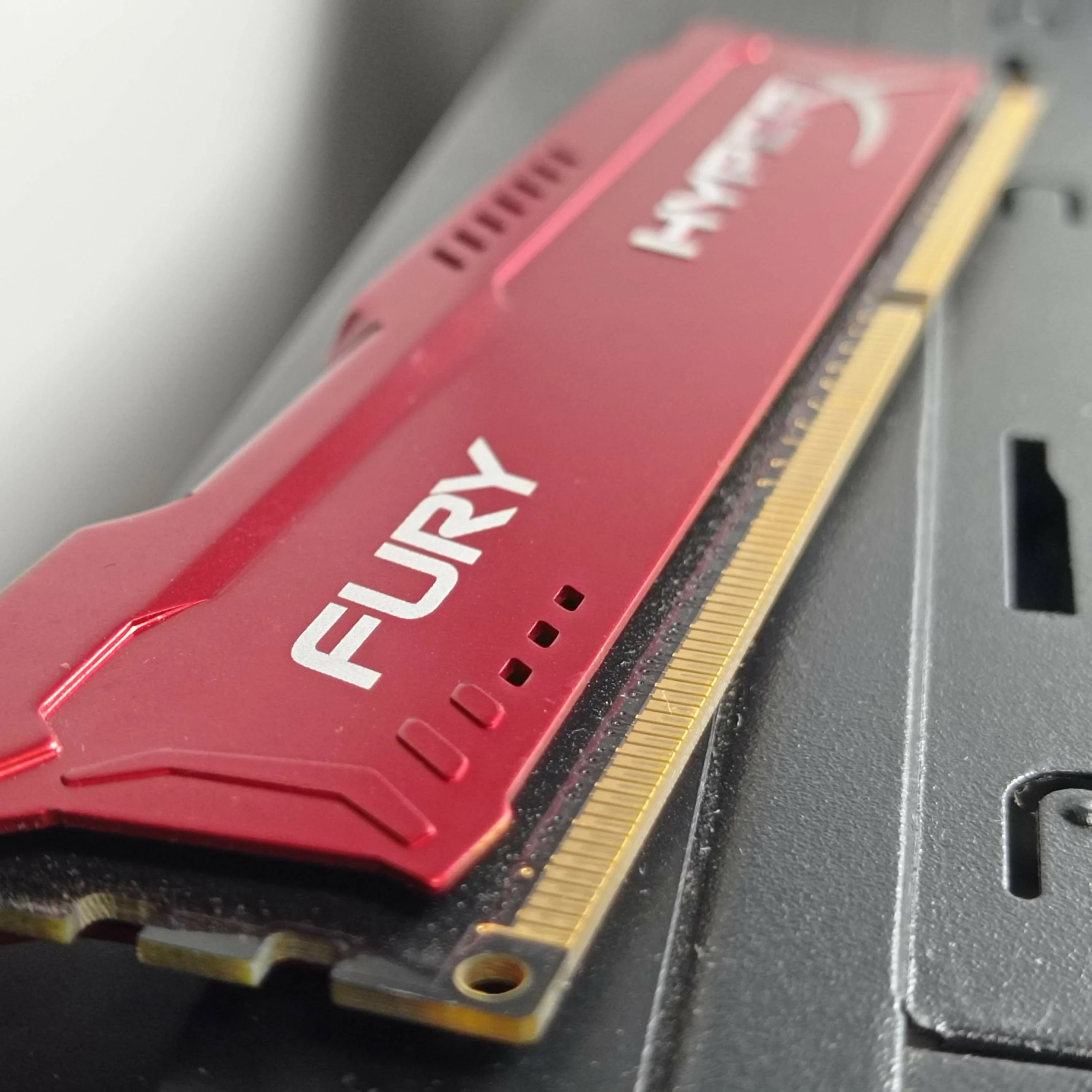 komputer-amd-fx-8320-8x35ghz16gbasus-radeon-r9-270x-2gb1tb-hdd-typ-pamieci-ram-201745-208889