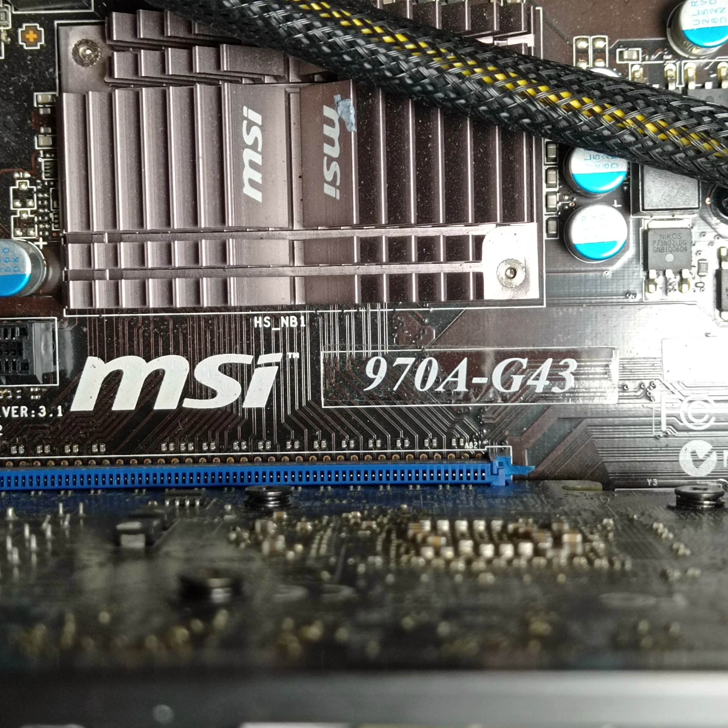 komputer-amd-fx-8320-8x35ghz16gbasus-radeon-r9-270x-2gb1tb-hdd-stan-11323-2